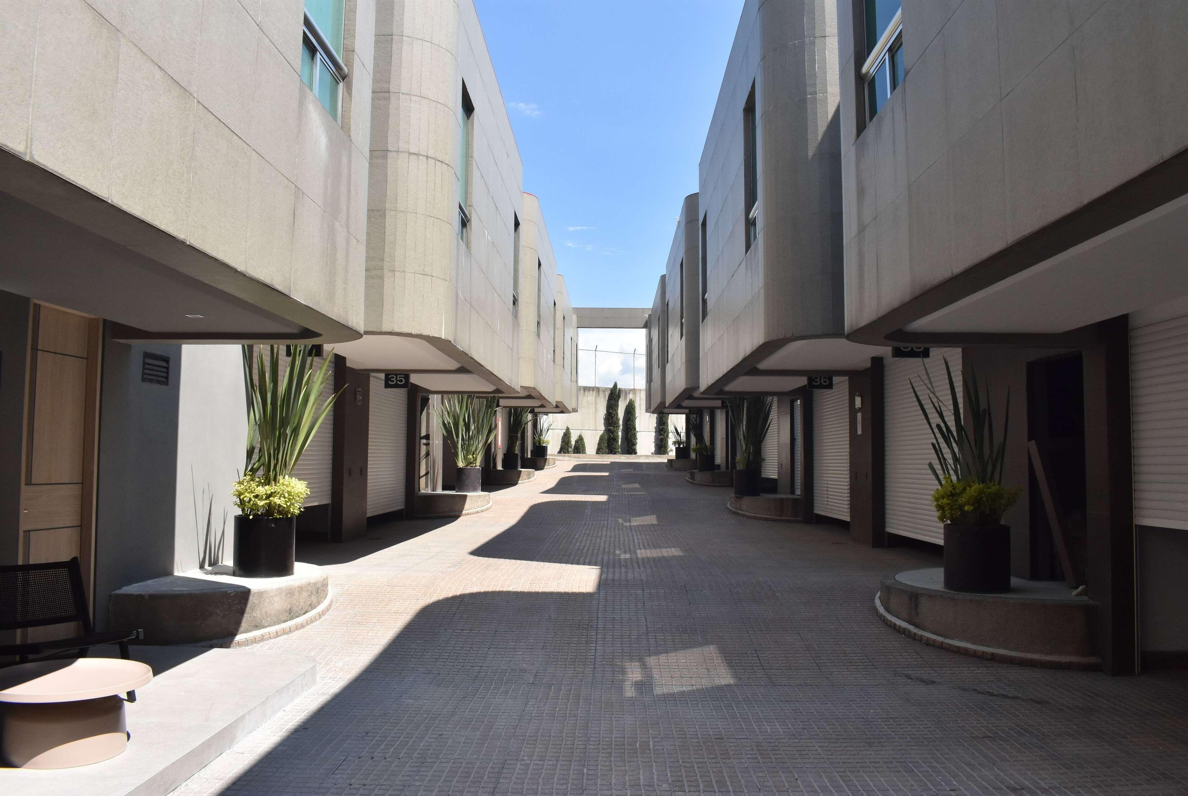 Ramada By Wyndham Mexico City Santa Fe — Photos 3